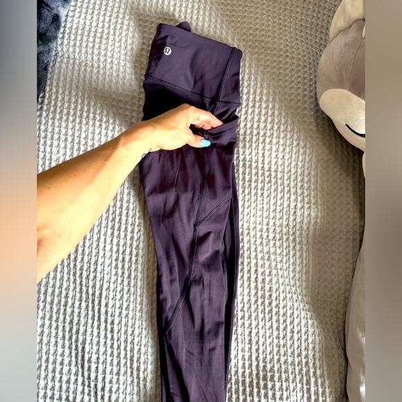 Lulu full length - great condition - size 2 with pockets - Picture 2 of 2